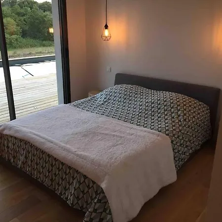 Villa 3 Chambres + Studio 8 Pers Avec Piscine Villa *