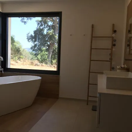 Villa Villa 3 Chambres + Studio 8 Pers Avec Piscine Sotta